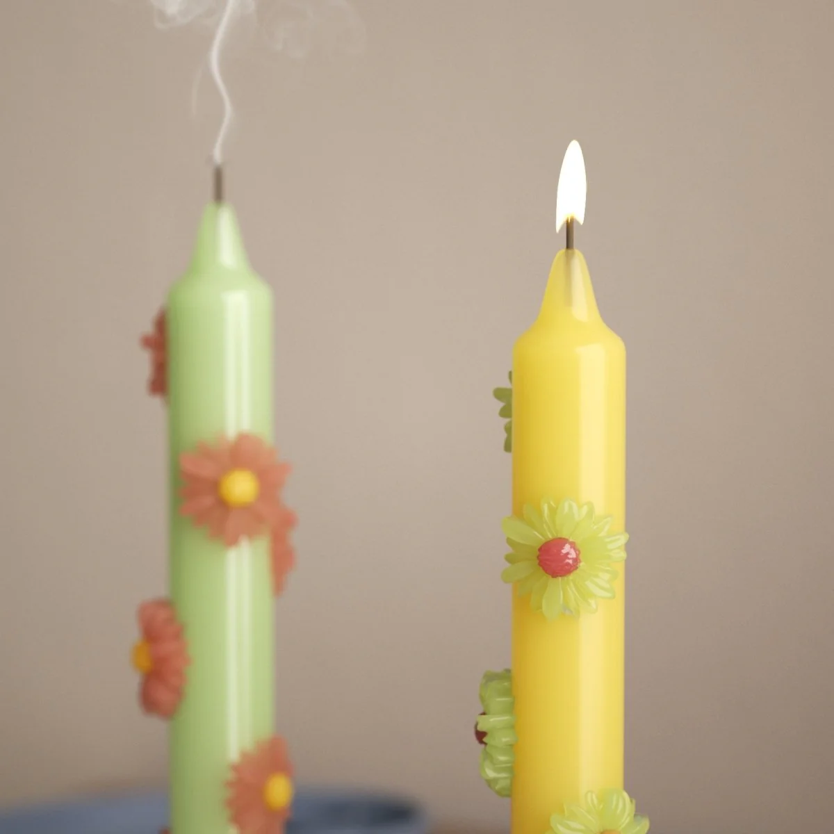 BLOSSOM Taper Candle Daisy Delight - Set of 2 - Sunshine Yellow & Soft Mint Green-Short Version - Image 3