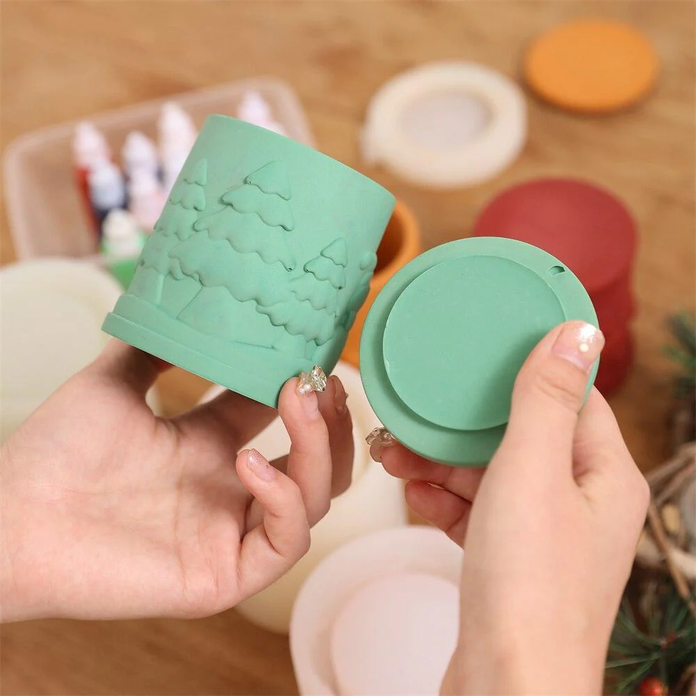 6.5oz Christmas Themed Candle Jar with Lid Silicone Mould - Image 7