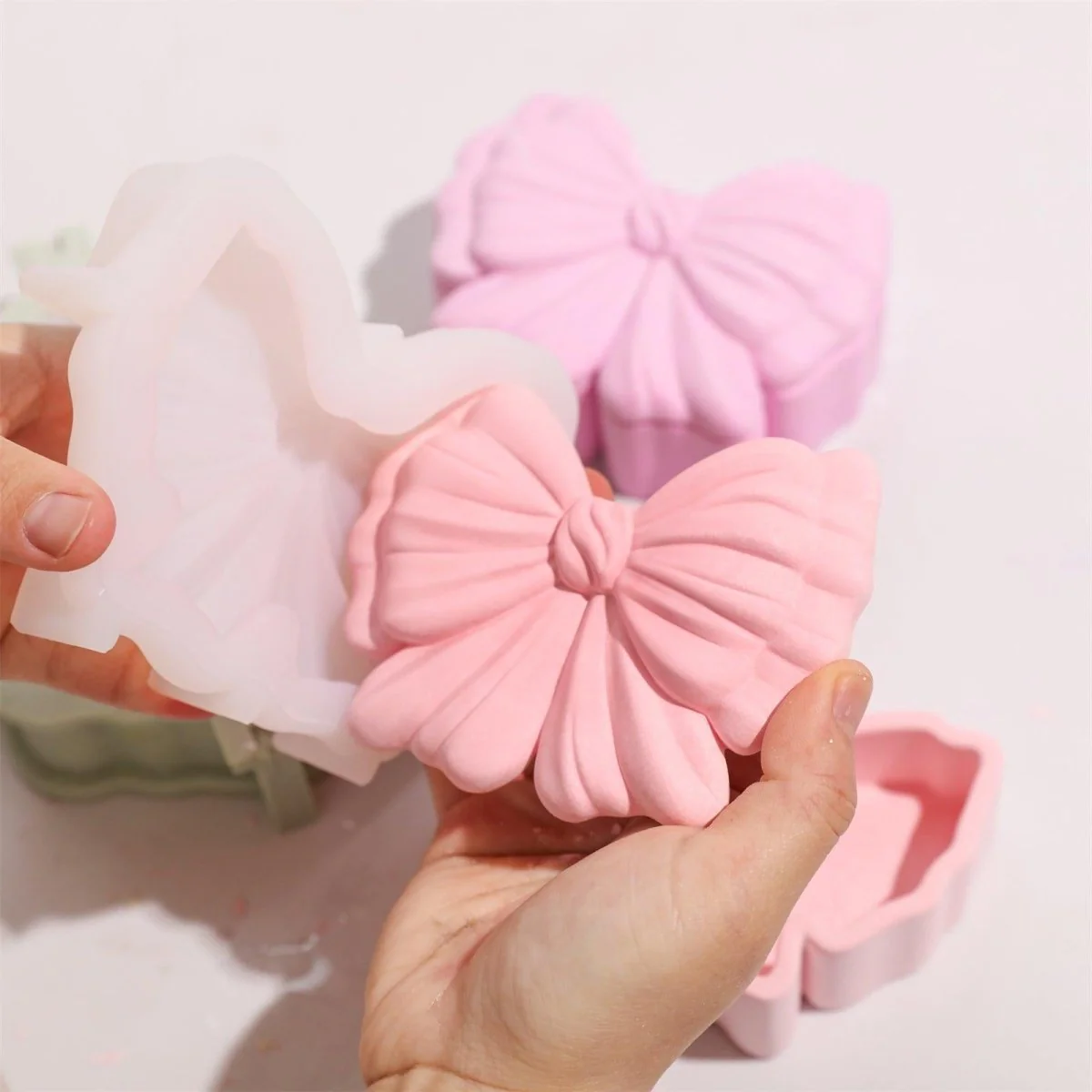 Small Puffy Bow Storage Box Silicone Mold - Image 3