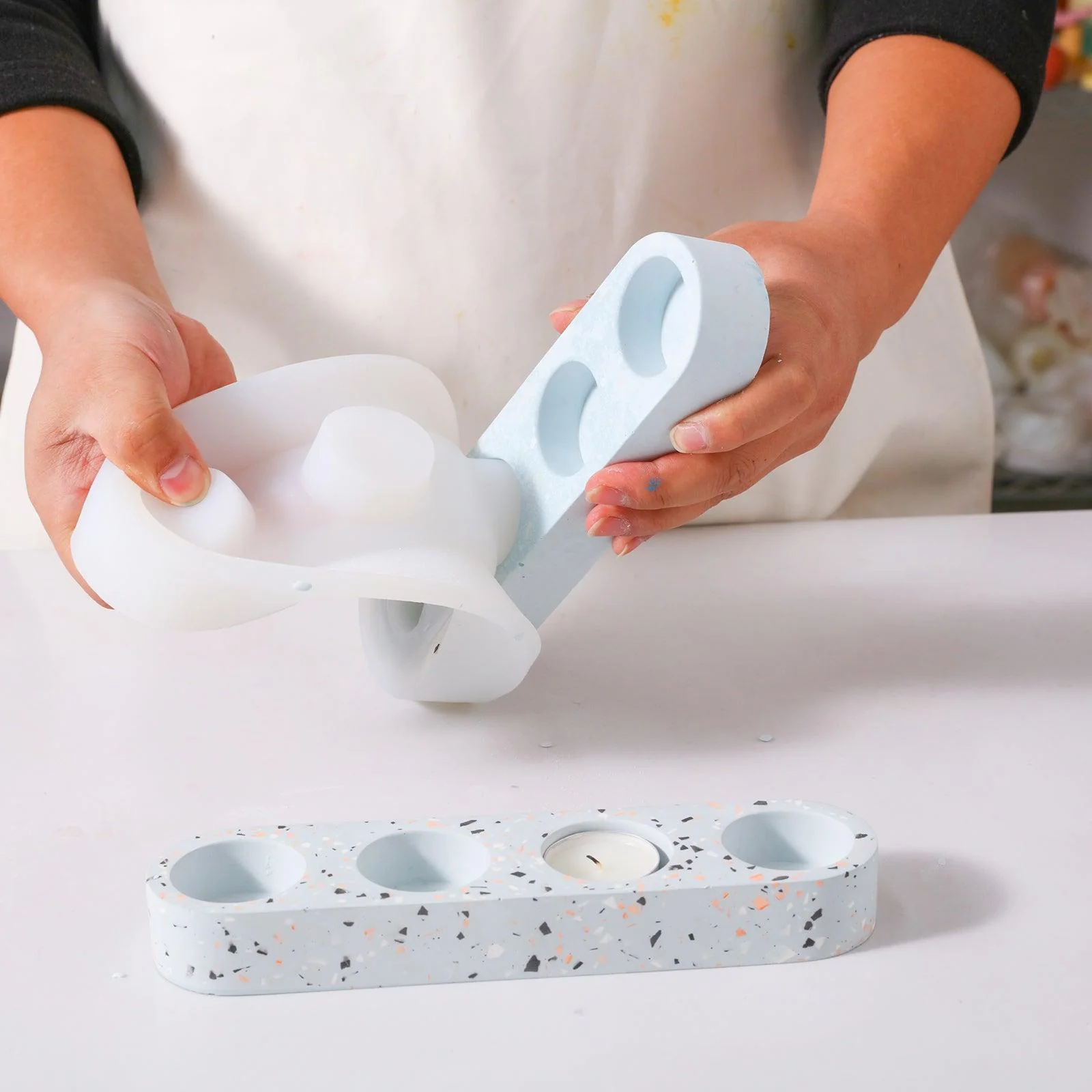 4-Holes Tealight Candle Holder Silicone Mold - Image 3
