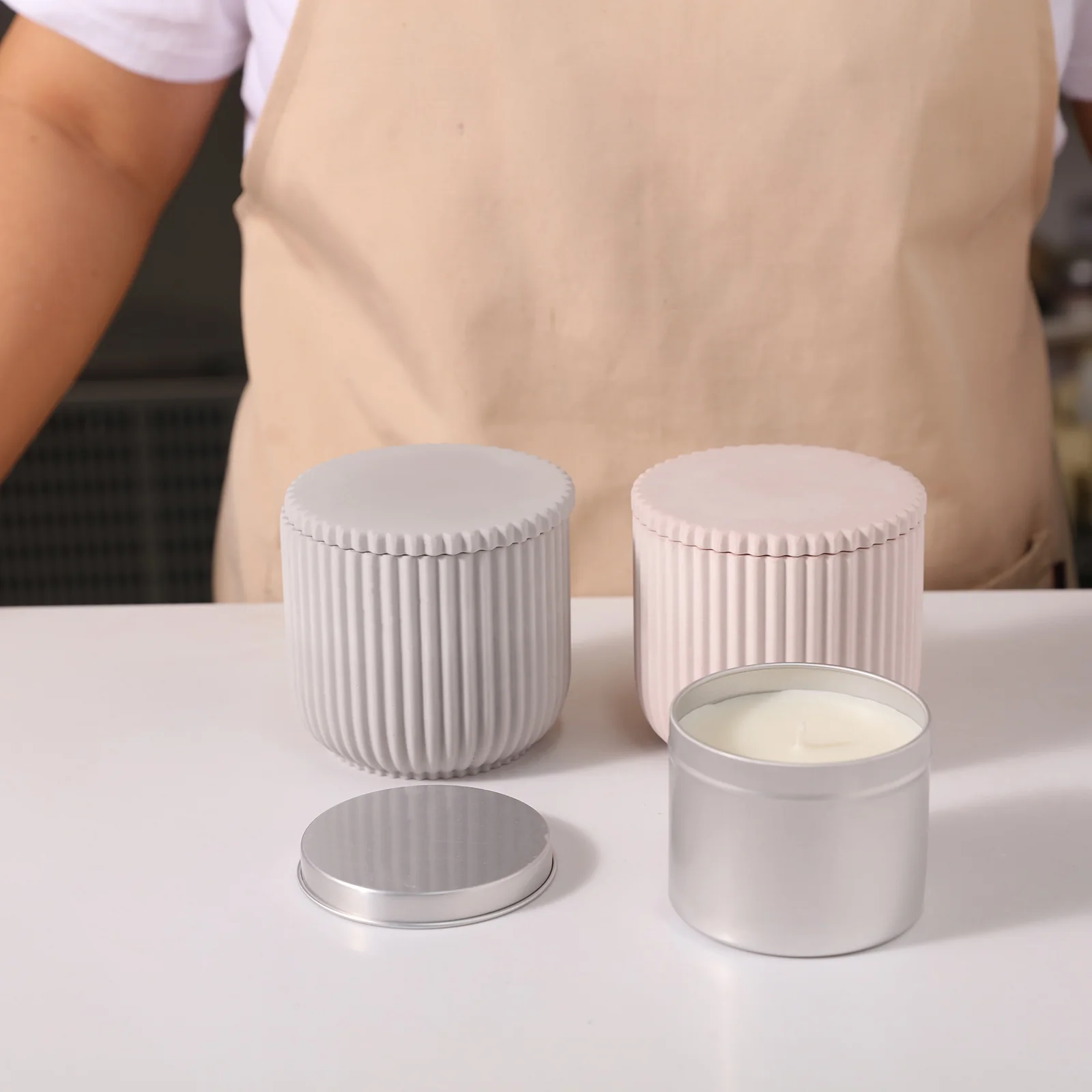 Carousel Ridged Candle Jar with 6 OZ Refill Candle Tin - Image 3