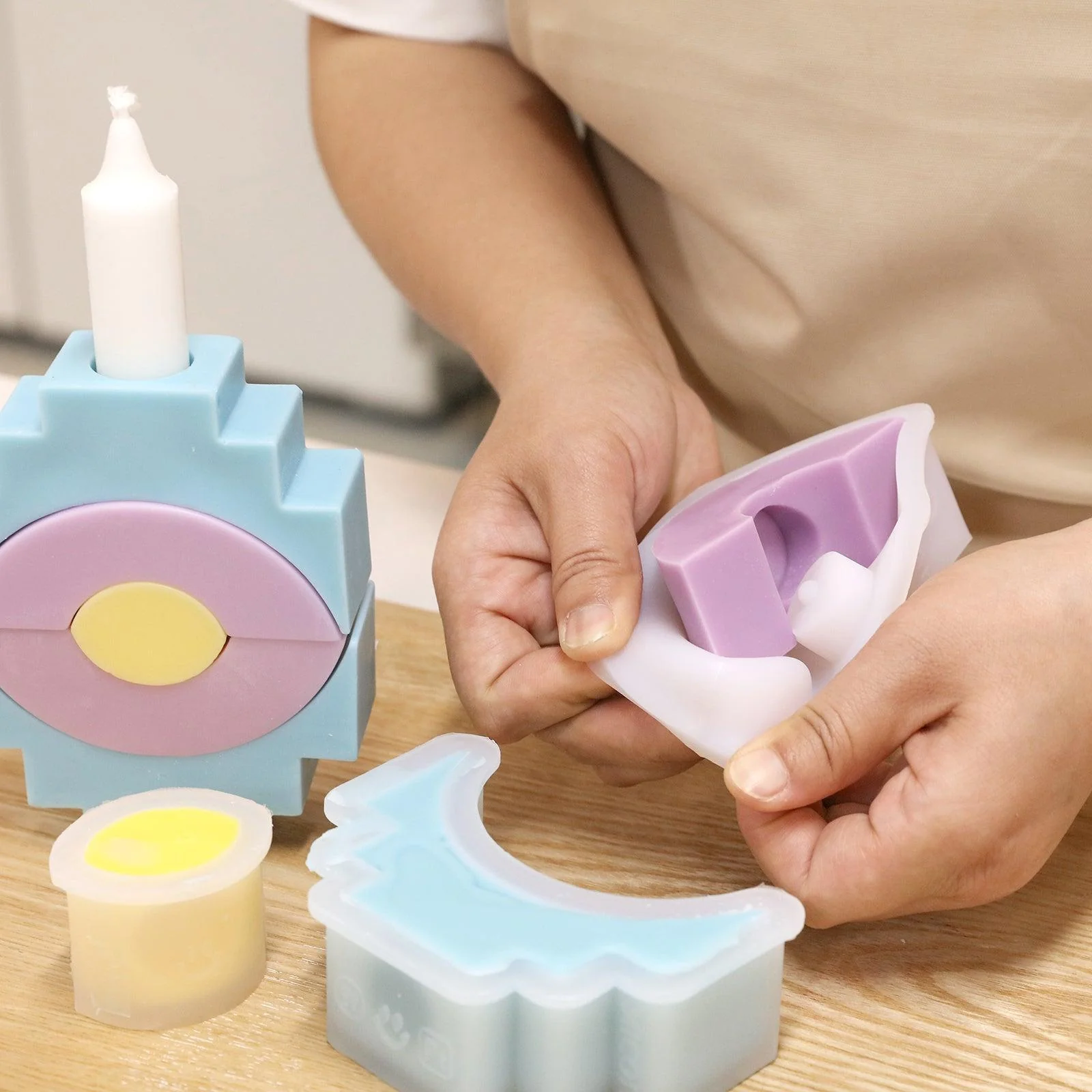 Aneliya × Boowan Nicole | Eye shape - Stackable Modular Candle Silicone Mold - Image 3