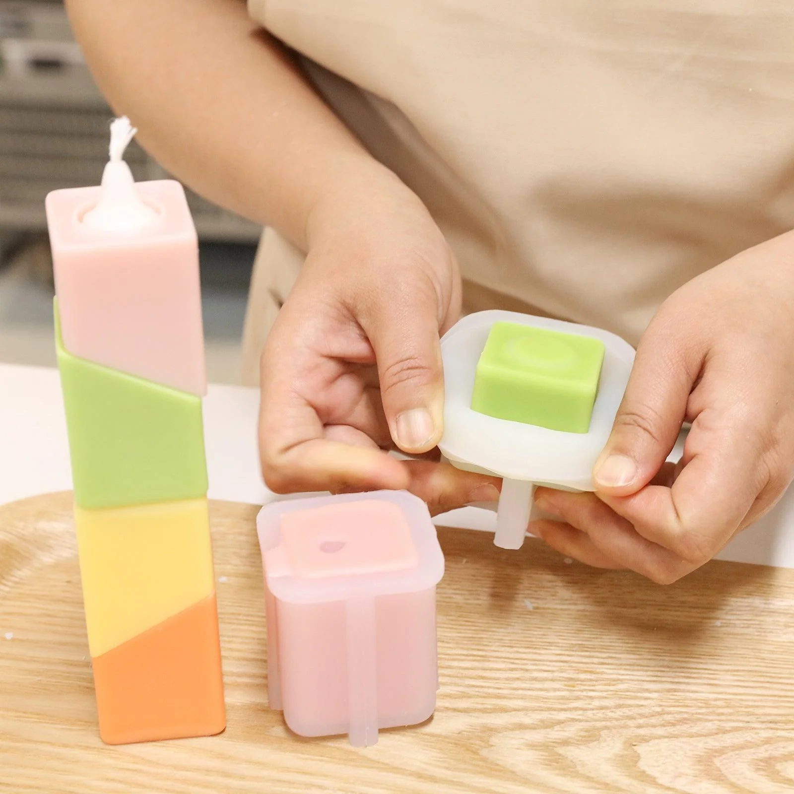 Aneliya × Boowan Nicole | Cube shape - Stackable Modular Candle Silicone Mold - Image 3