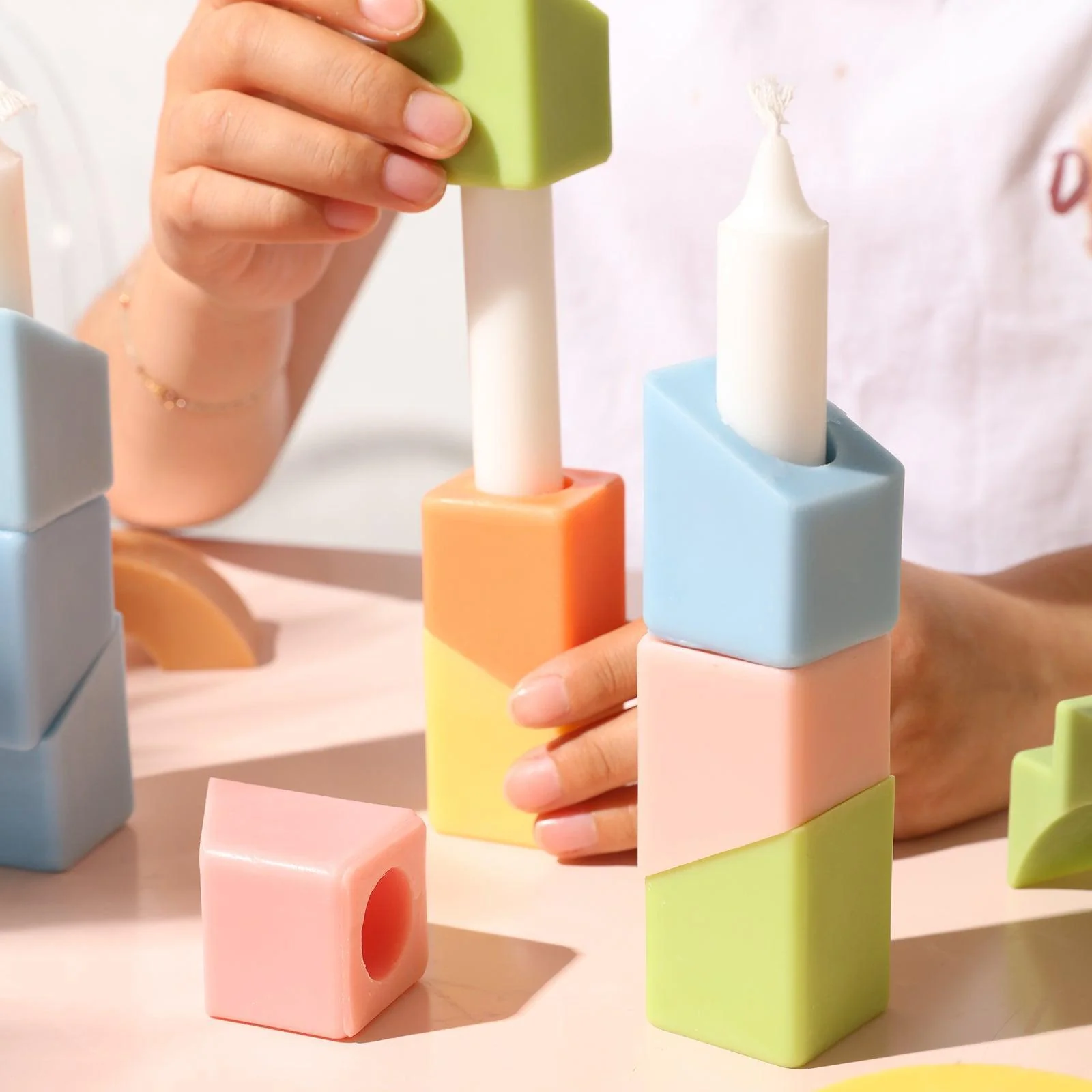 Aneliya × Boowan Nicole | Cube shape - Stackable Modular Candle Silicone Mold - Image 4