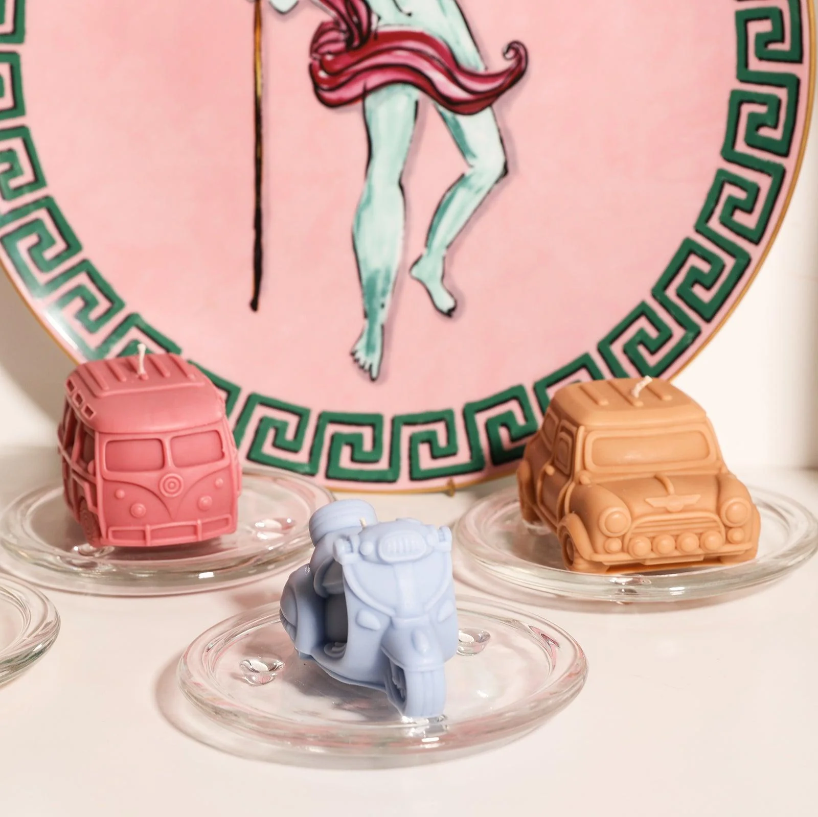 Retro-styled Car-Shaped Candle Silicone Mold - Image 6