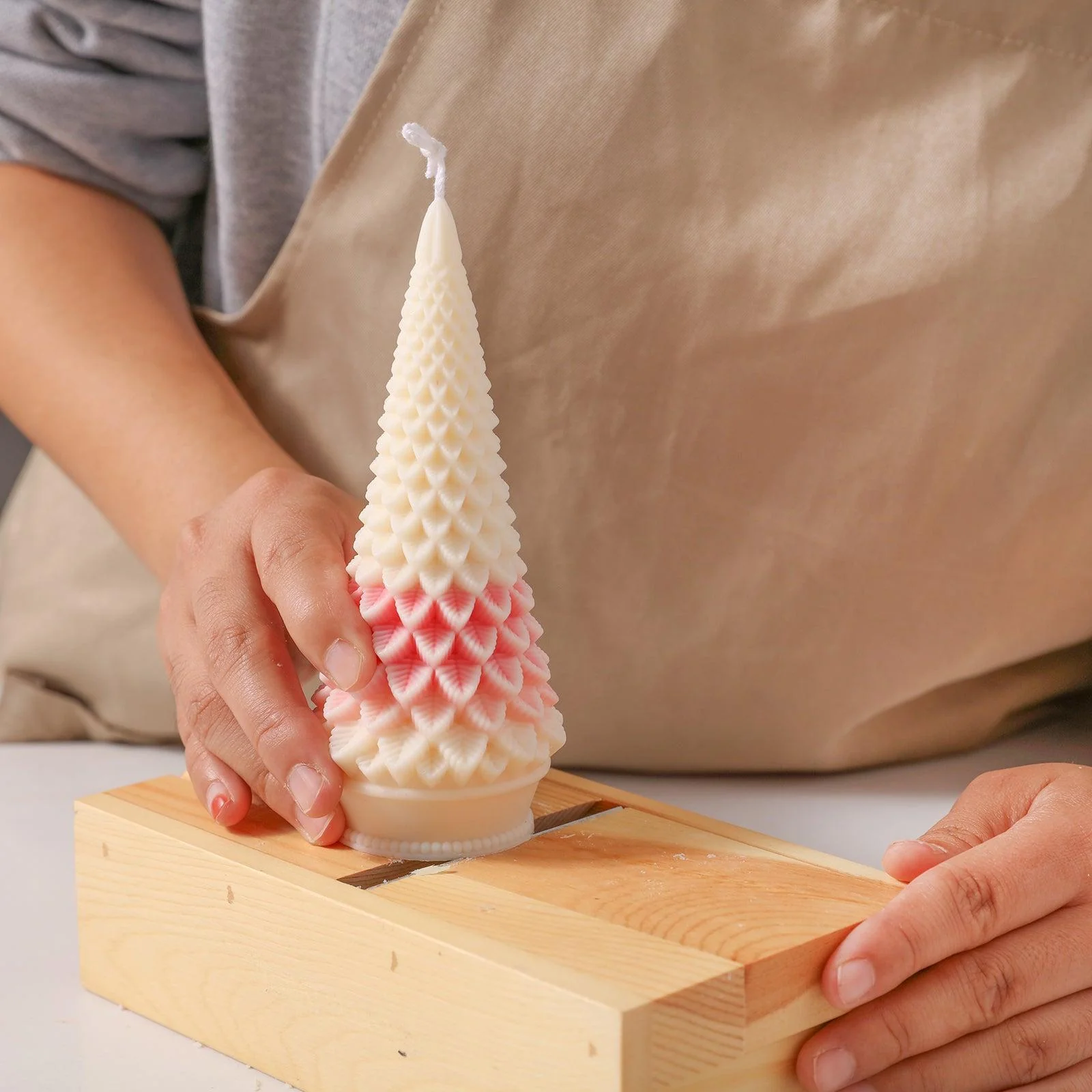 6'' Conical Christmas Tree Candle Silicone Mold - Image 3