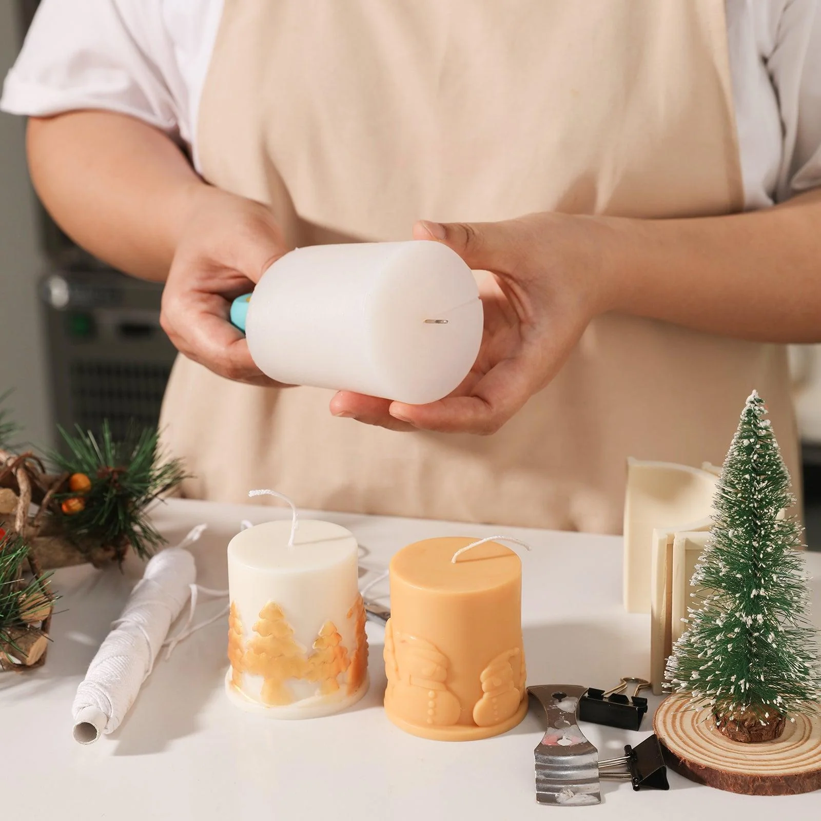 Embossed Christmas-themed Pillar Candle Mold - Image 2