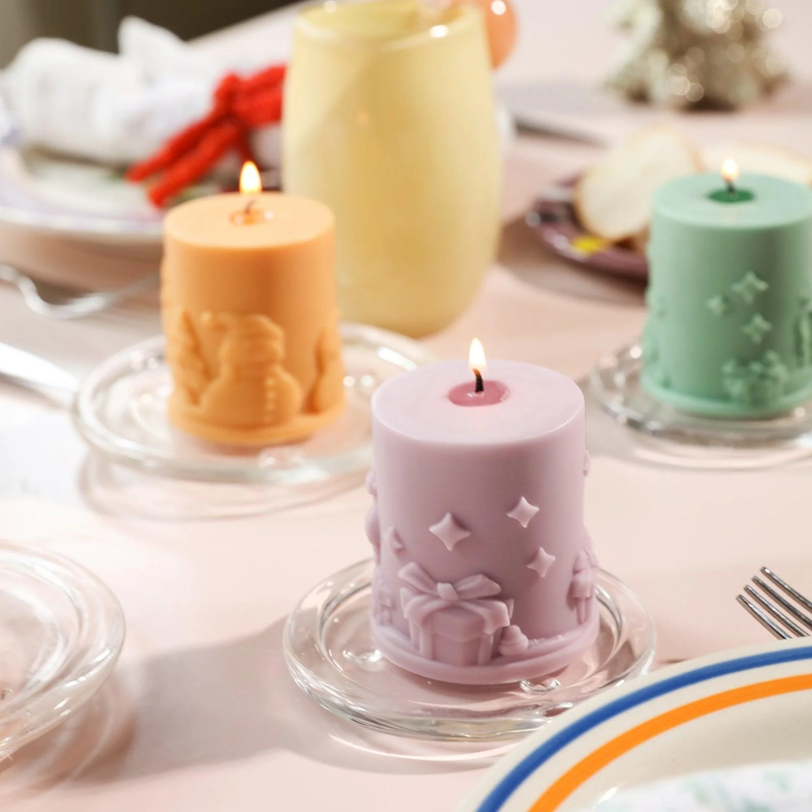 Embossed Christmas-themed Pillar Candle Mold - Image 4