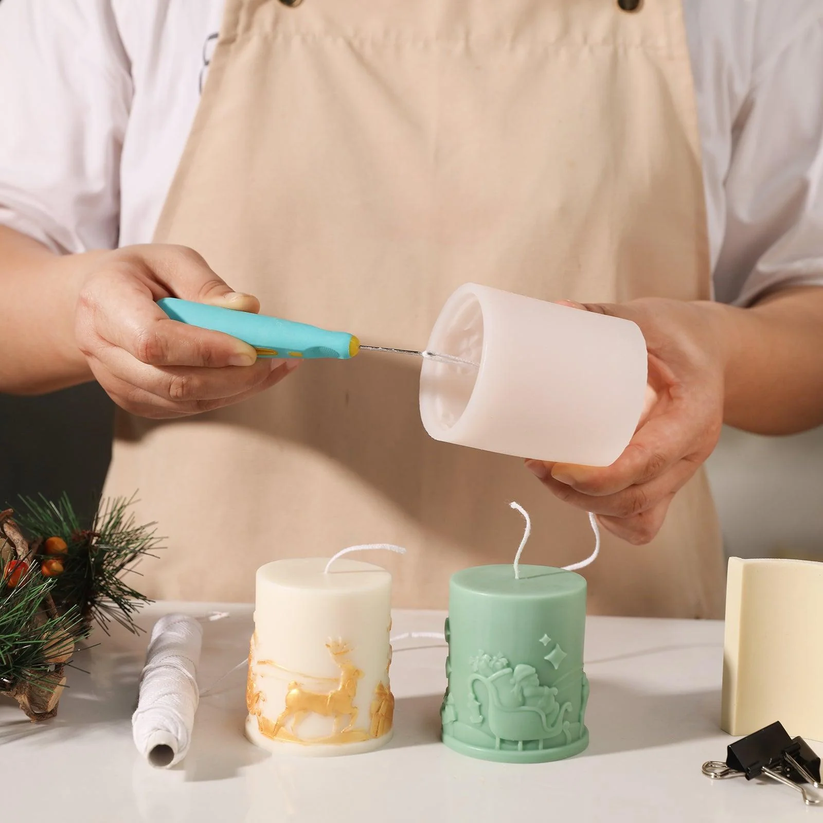 Embossed Christmas-themed Pillar Candle Mold - Image 3