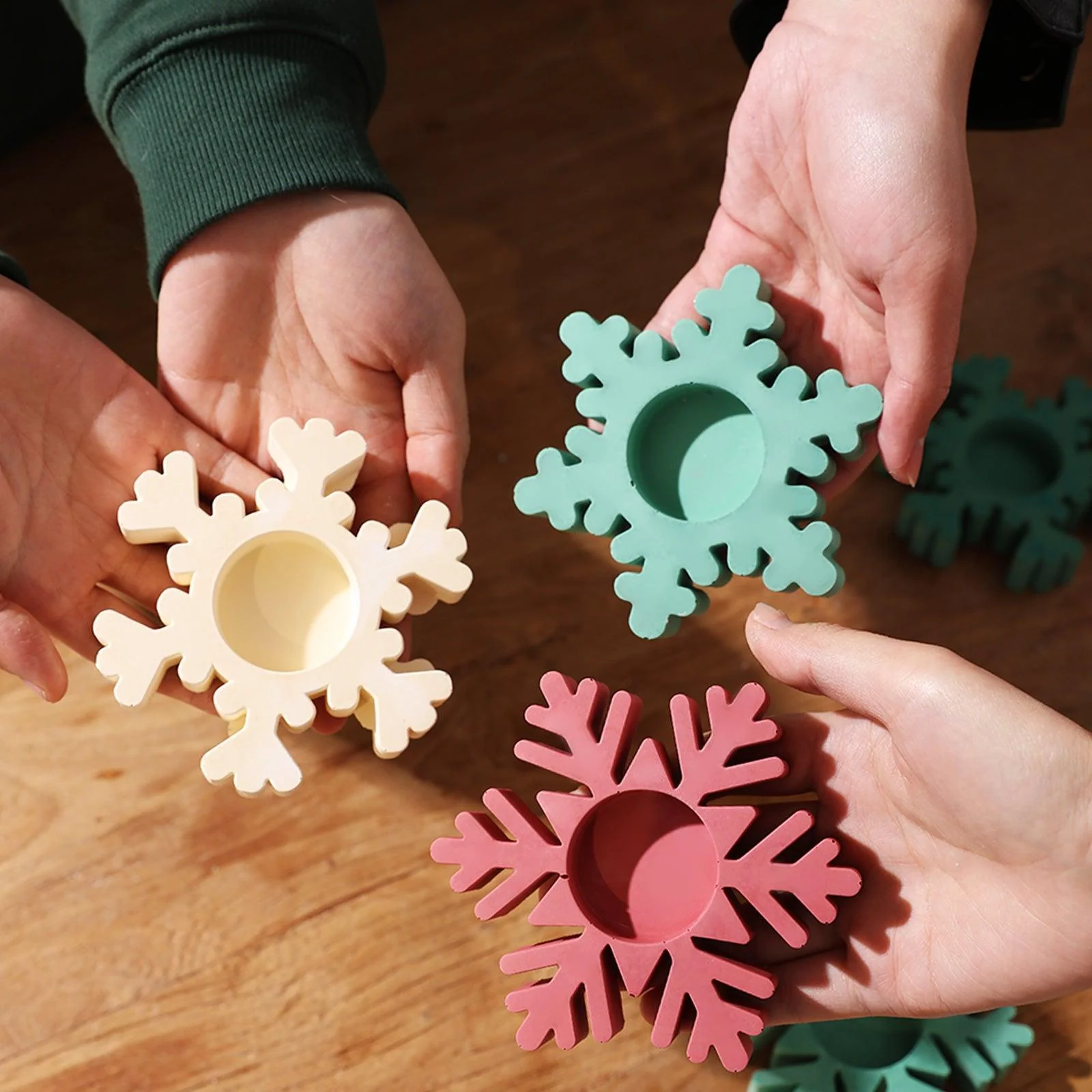 Christmas Snowflake Tealight Candle Holder Silicone Mold - Image 5