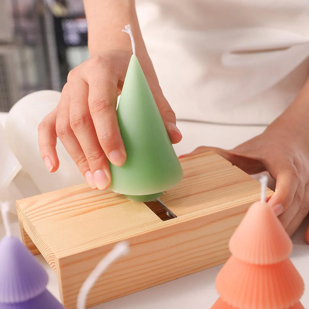 Christmas Tree Candle Silicone Mould - Image 5