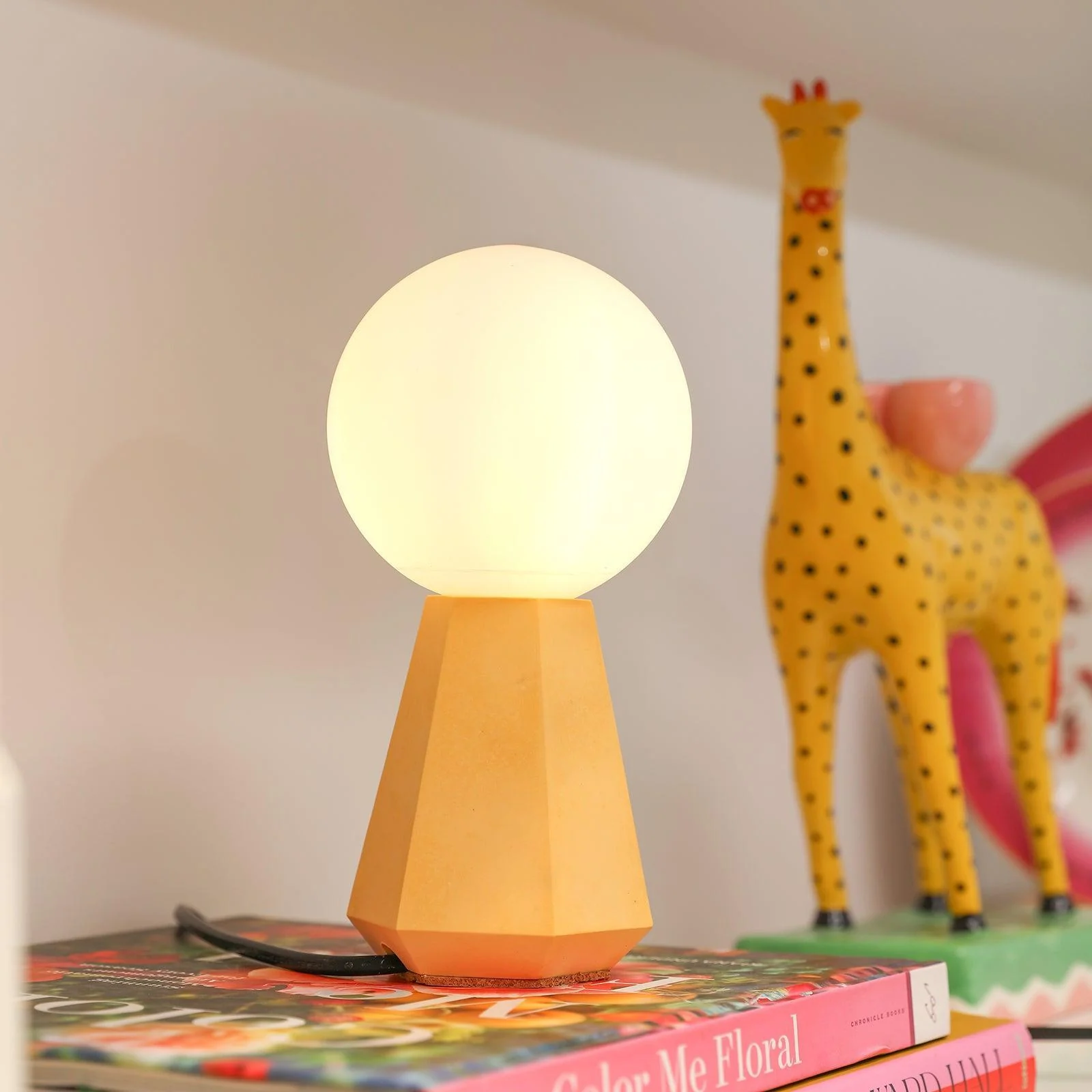 Diamond-Shaped Table Lamp Silicone Mold and Accessories - Image 4