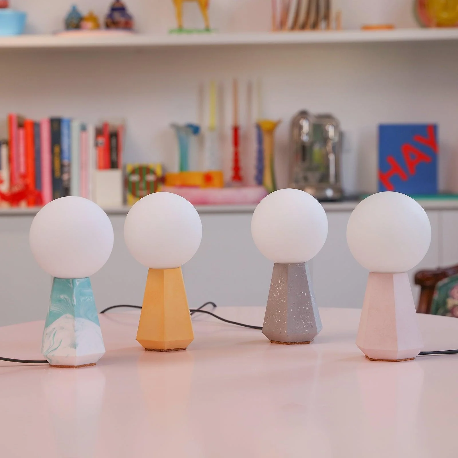 Diamond-Shaped Table Lamp Silicone Mold and Accessories - Image 6