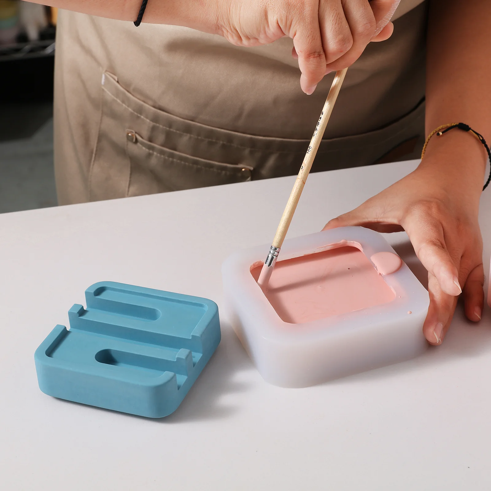 Square Multi-Functional Stationery Support Silicone Mold - Ⅲ - Image 3
