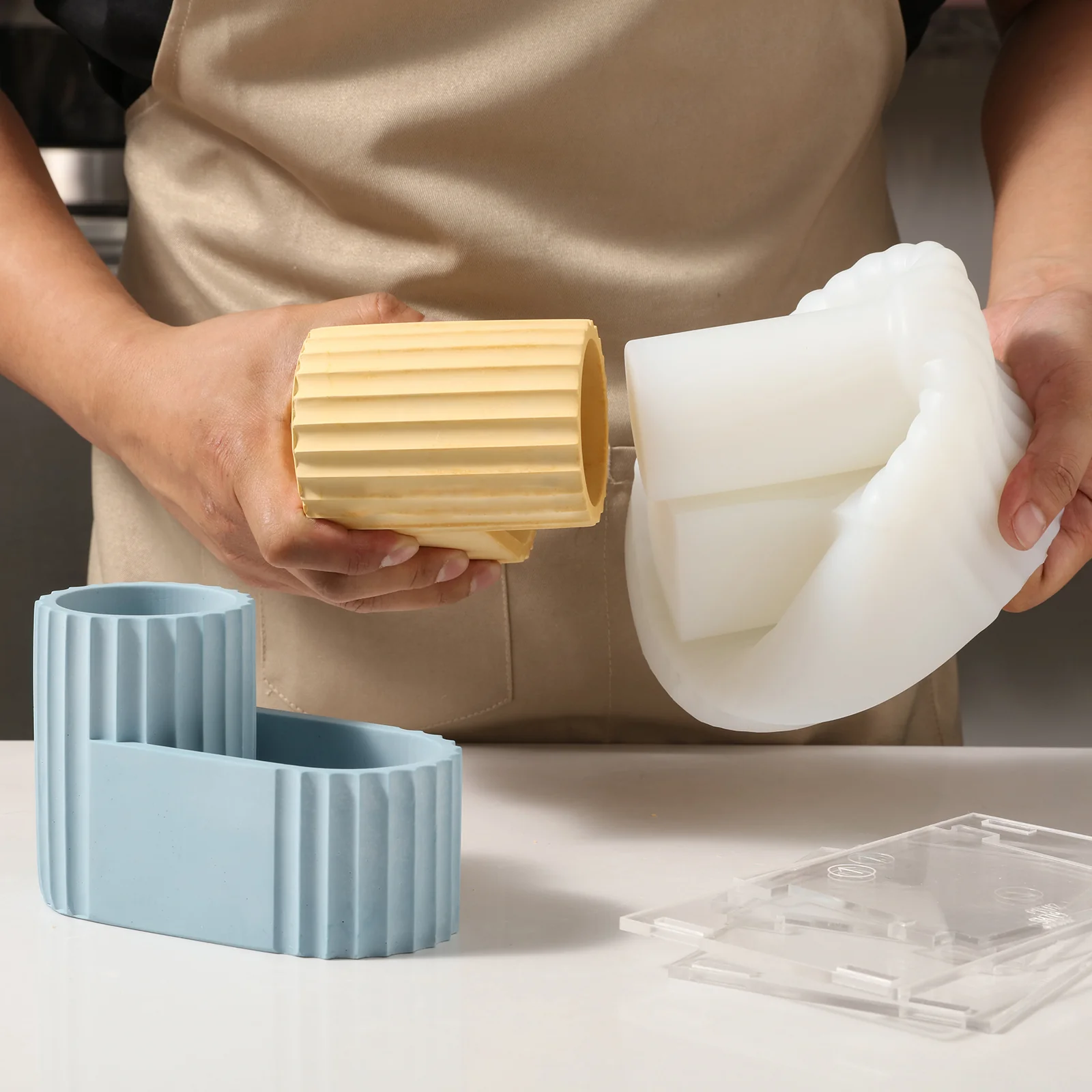 Tall Pen Holder Silicone Mold - Image 3