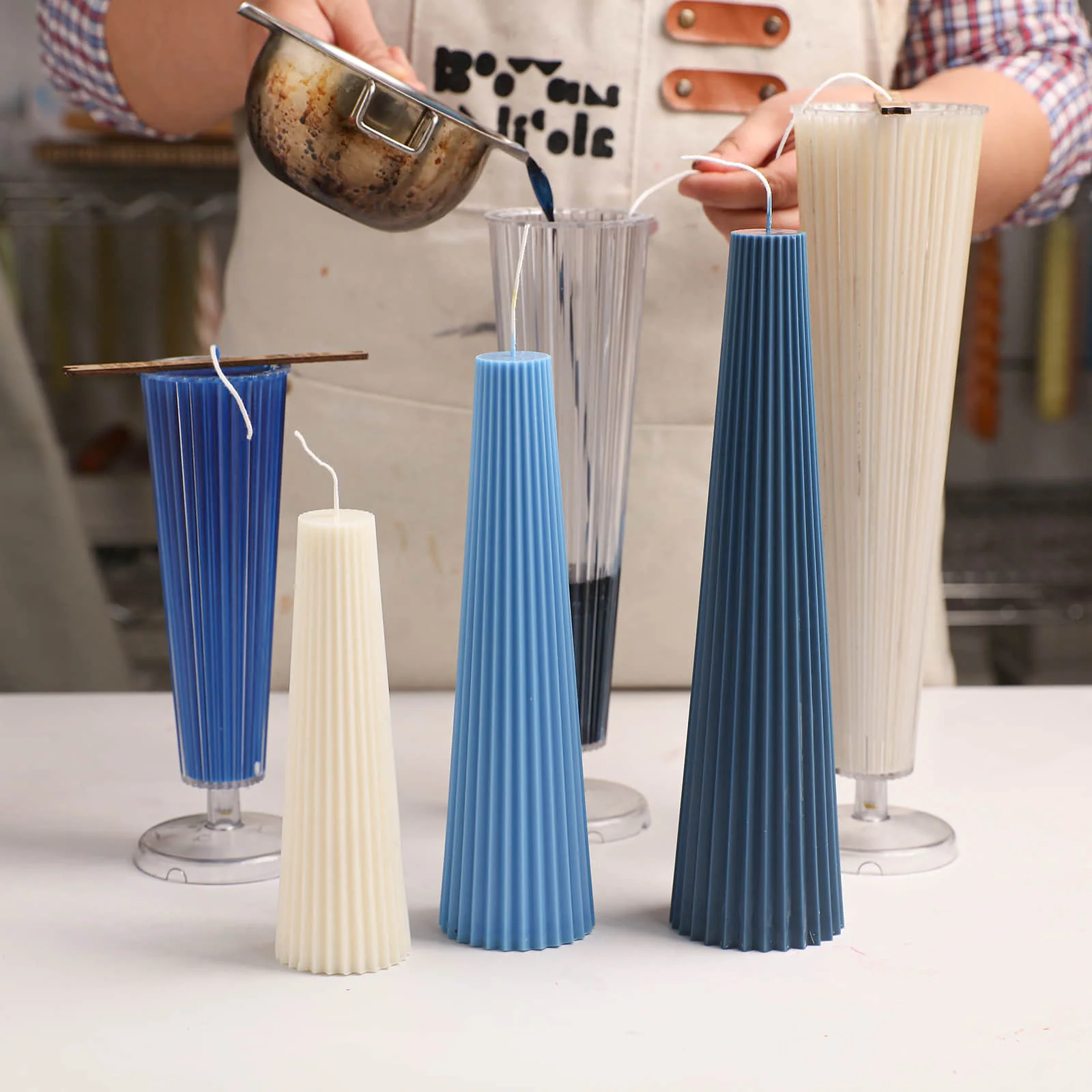 Fluted Spire Acrylic Candle Mold - Image 4