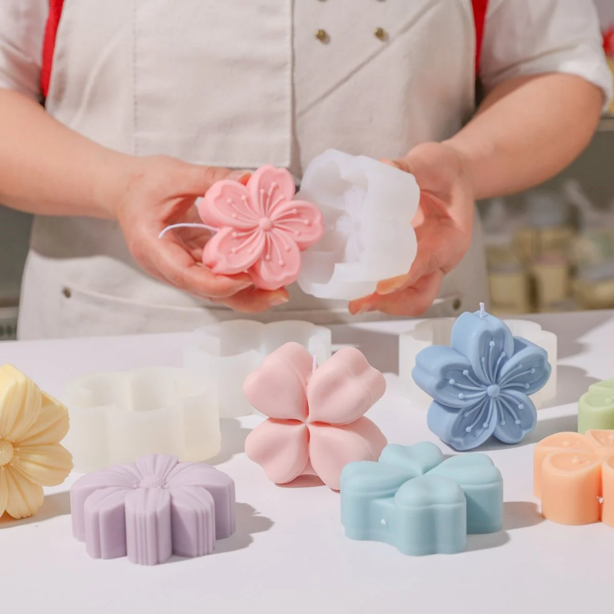 Gently Used Eternal Bloom Candle Silicone Mold Collection - Image 3