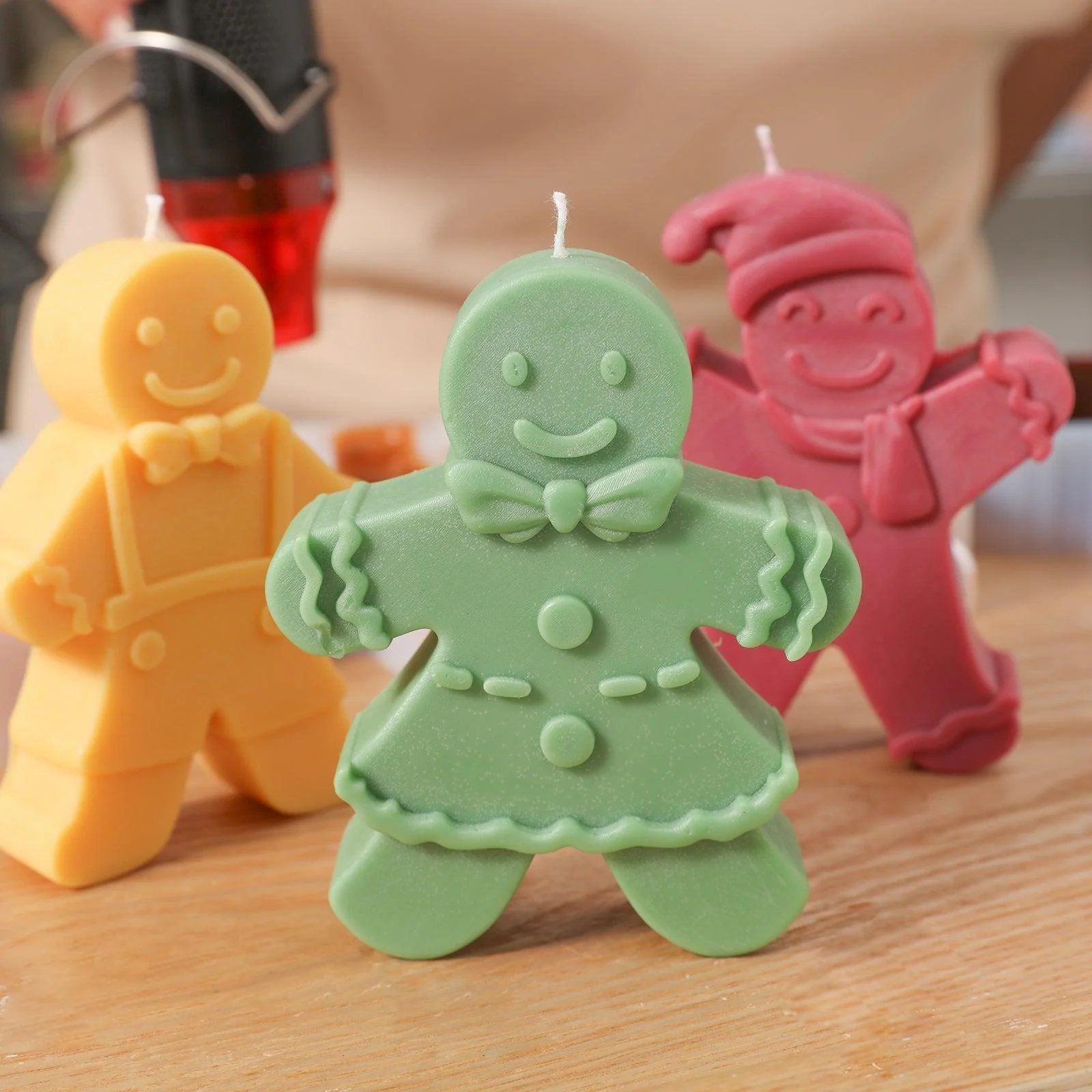 The Gingerbread Mama Silicone Candle Mold - Image 4