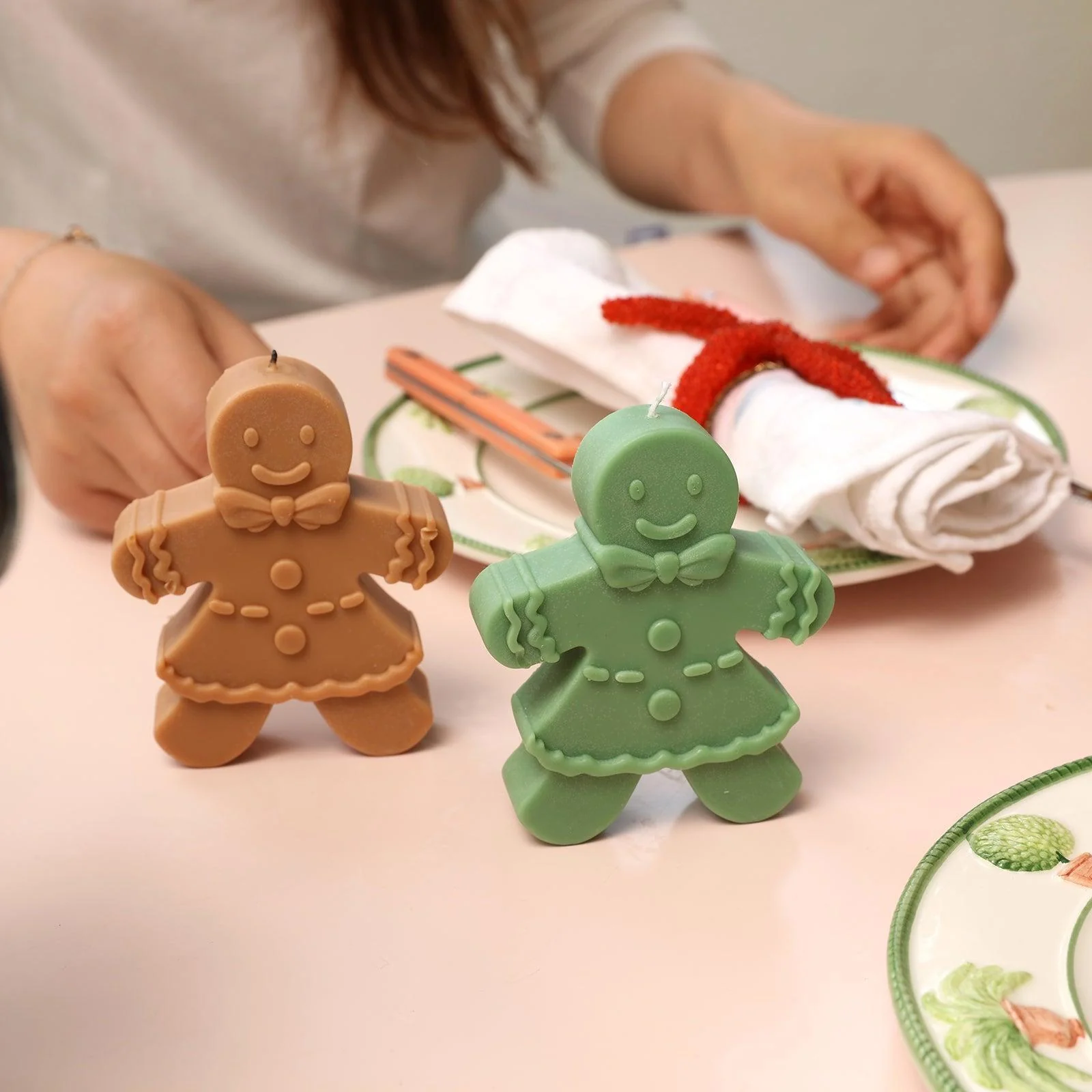 The Gingerbread Mama Silicone Candle Mold - Image 5