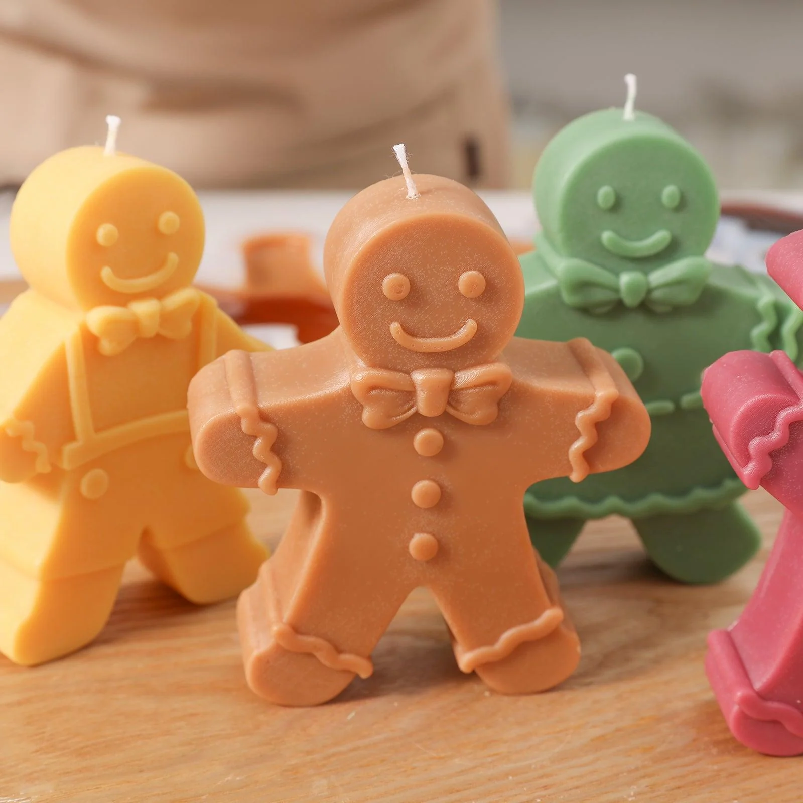 The Gingerbread Papa Silicone Candle Mold - Image 5