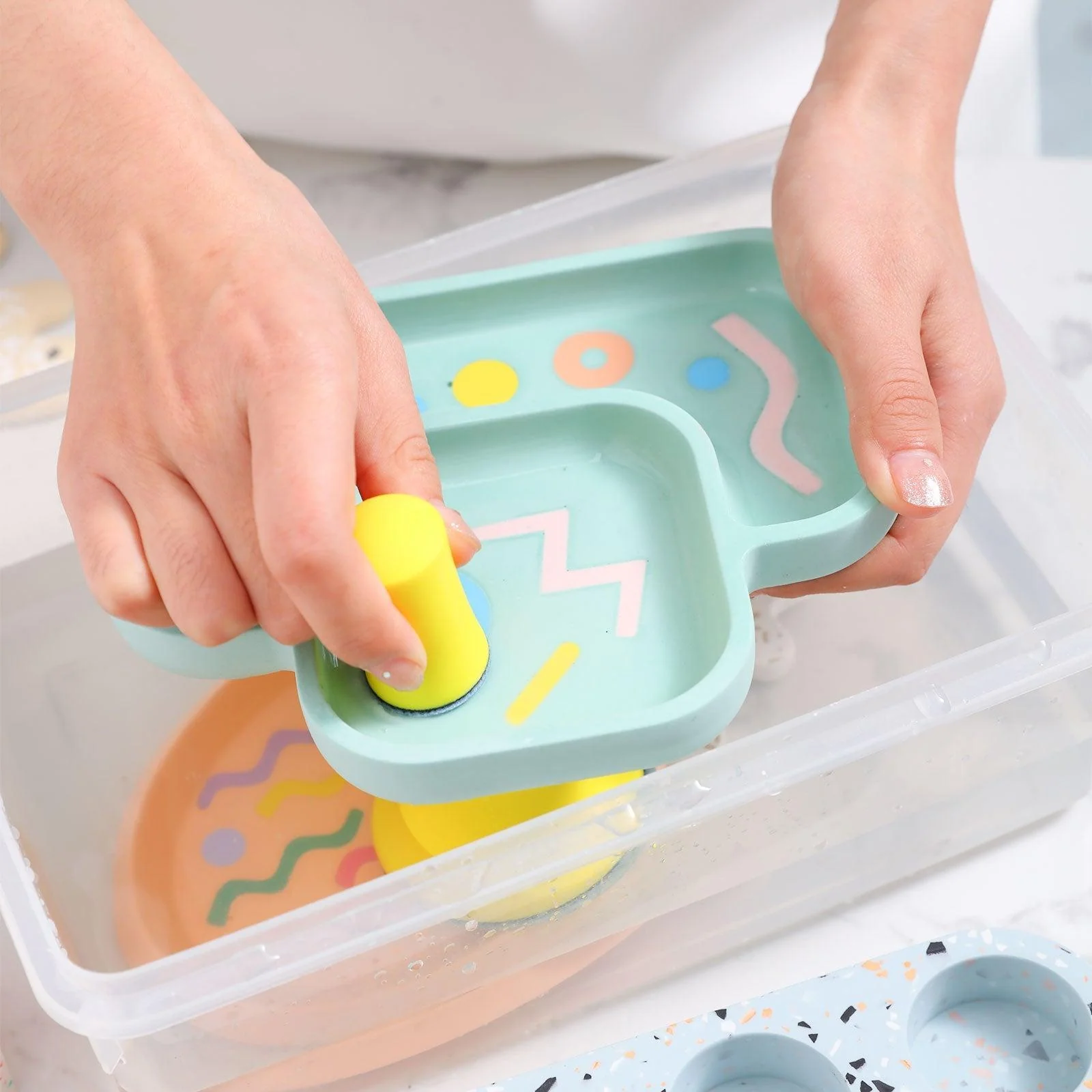 Hook and Loop Terrazzo Hand Sander - Image 4