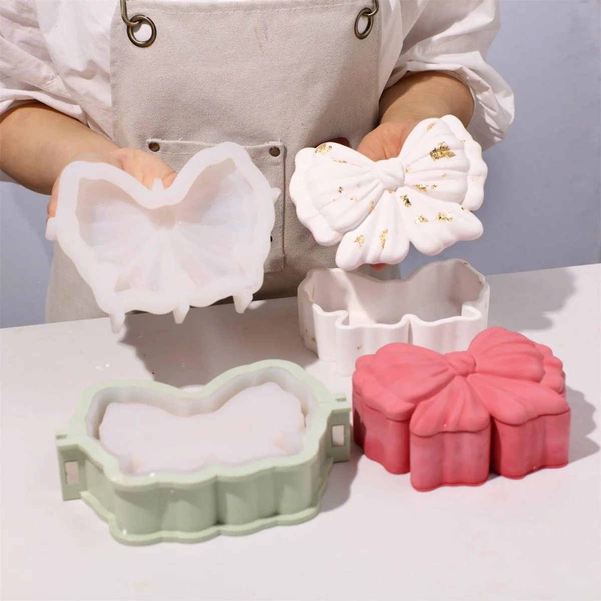 Large Puffy Bow Storage Box Silicone Mold - Image 3