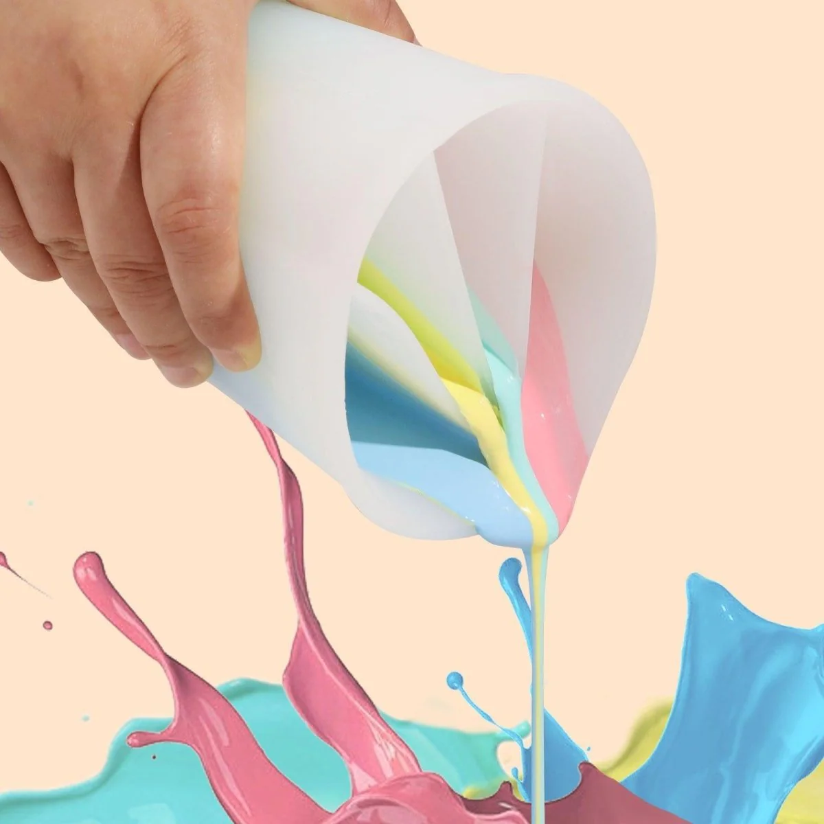 Quad-Channel Silicone Non-Stick Split Pouring Cup