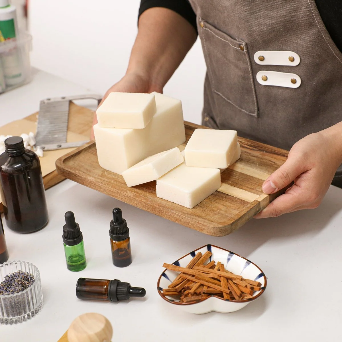 Milk Cleansing Essential Oil Soap Base - Image 7