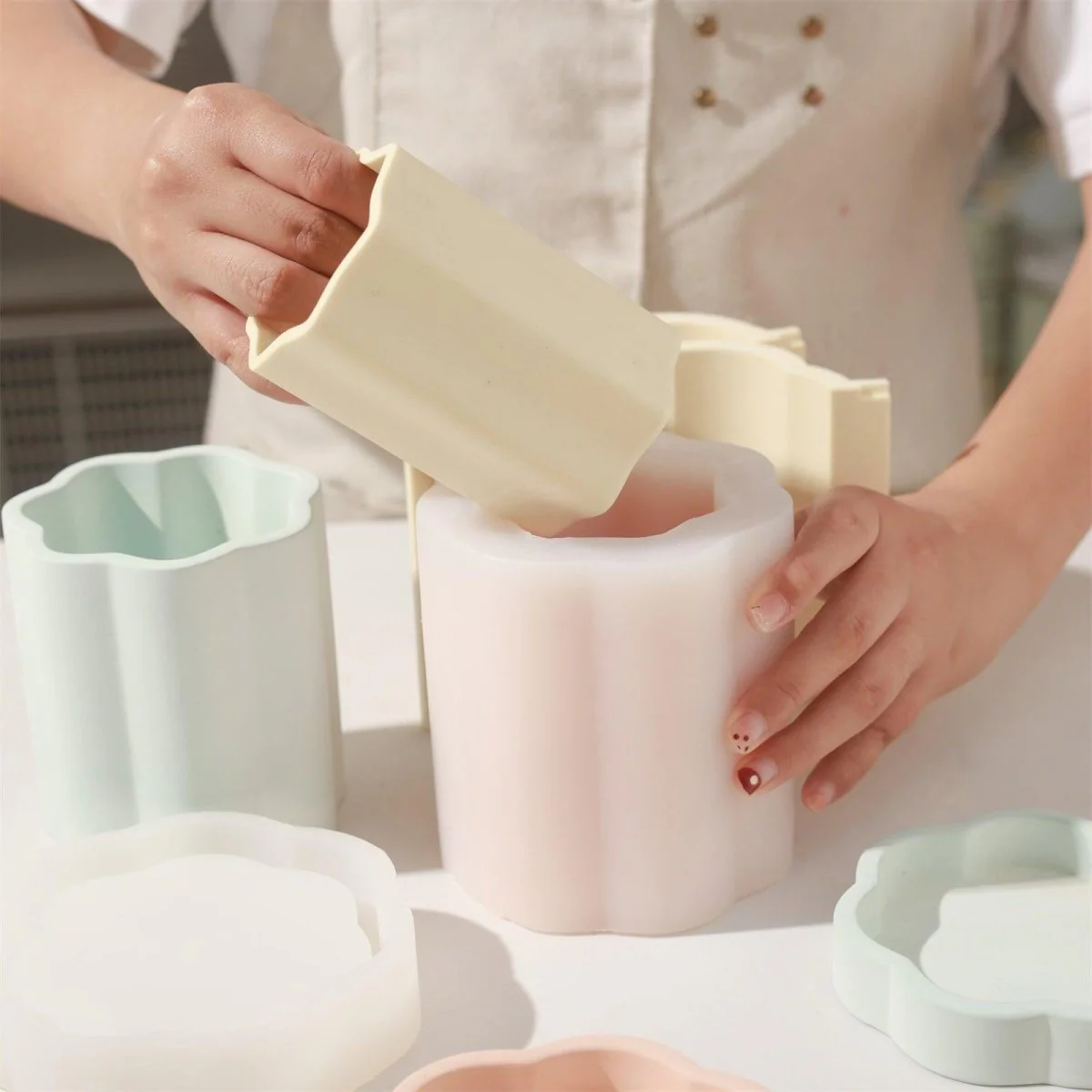 Medium Floral Column Storage Jar Silicone Mold - Image 3