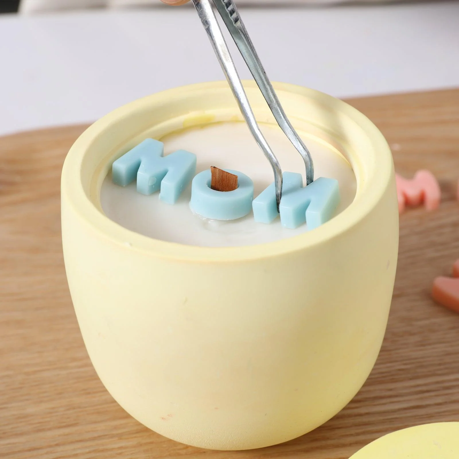 MOM Shaped Letter Candle Silicone Mold -Ⅰ - Image 6