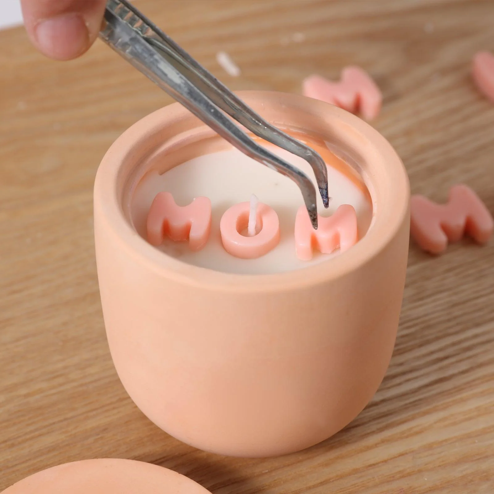 MOM Shaped Letter Candle Silicone Mold - Ⅱ - Image 6