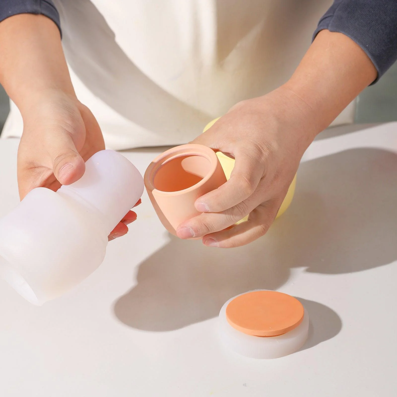 Simple Style Small Candle Jar with Lid Silicone Mold - Image 3