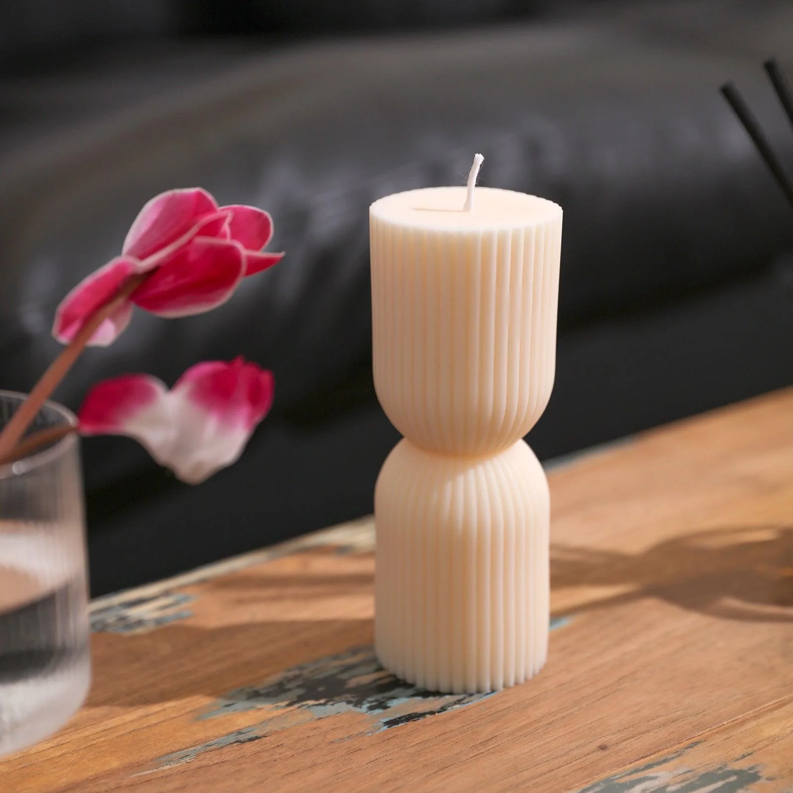 Ribbed Pillar Candle Silicone Mold - Image 4