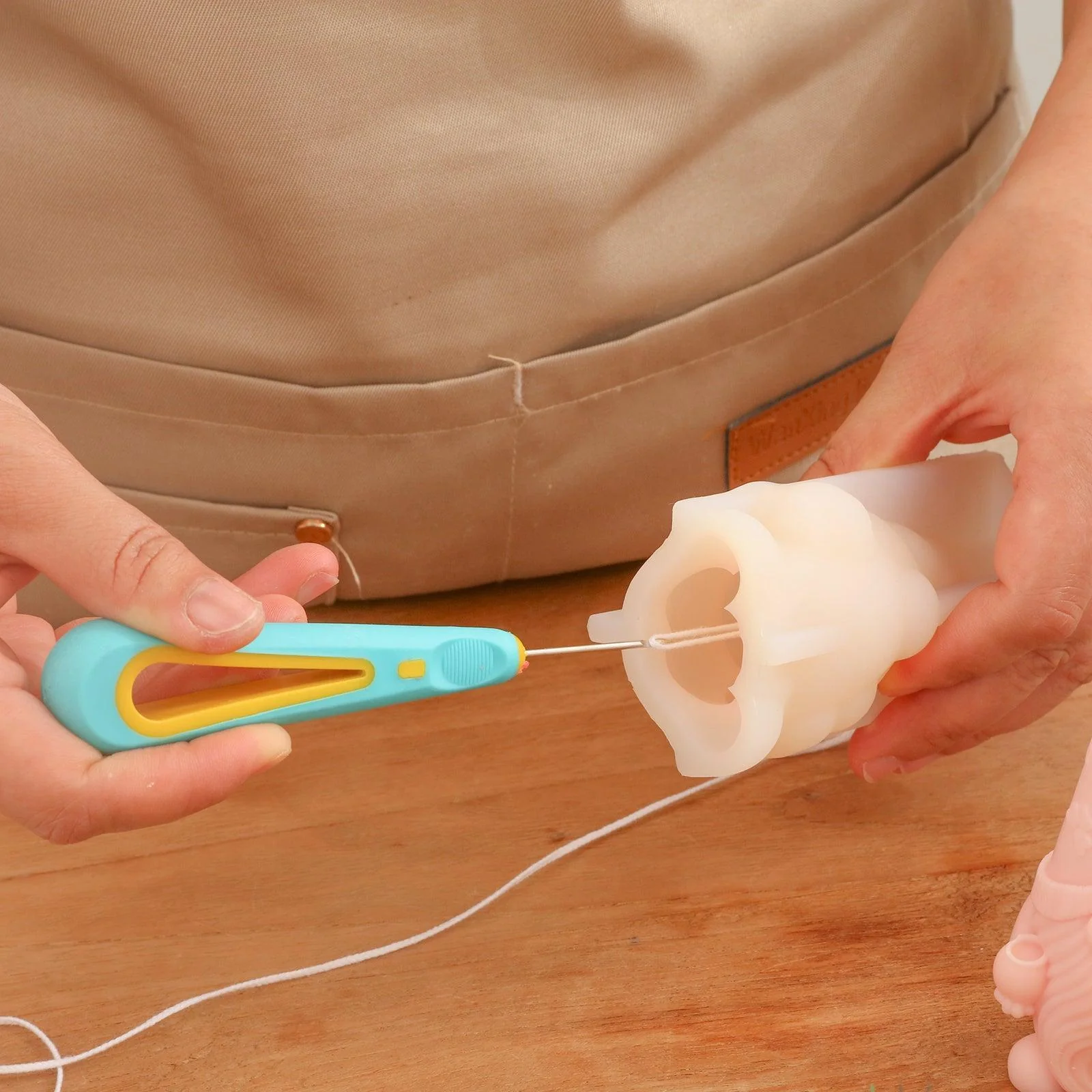 Wicking Needle Threading Tool with Hooked Awl for Candle Making - Image 6
