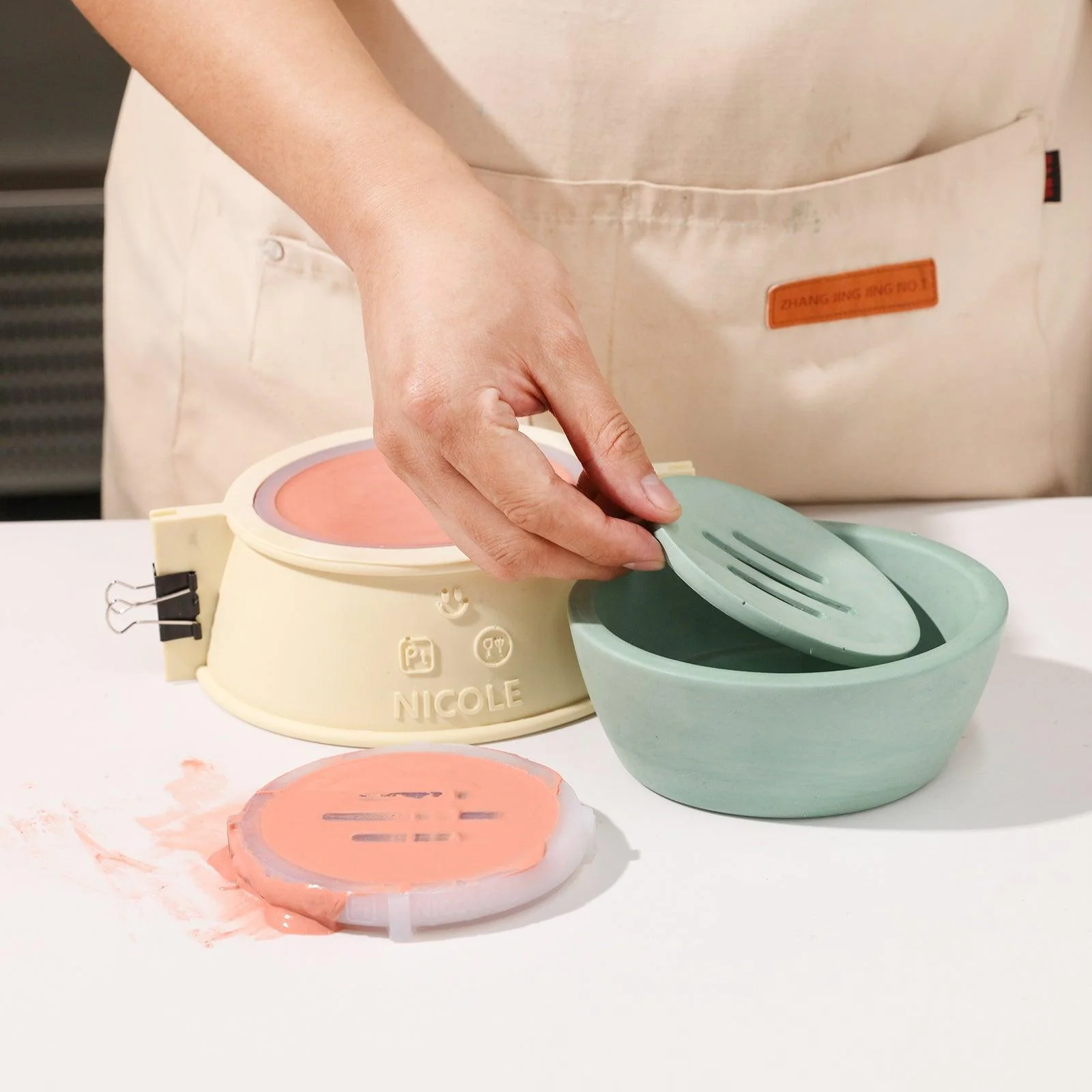 The Oval Deep Detach & Drain Soap Dish Mold - Image 2