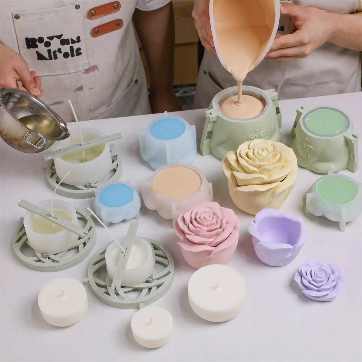 Eternal Rose Bloom Candle Jar & Candle Refill Silicone Mold Collection - Image 4