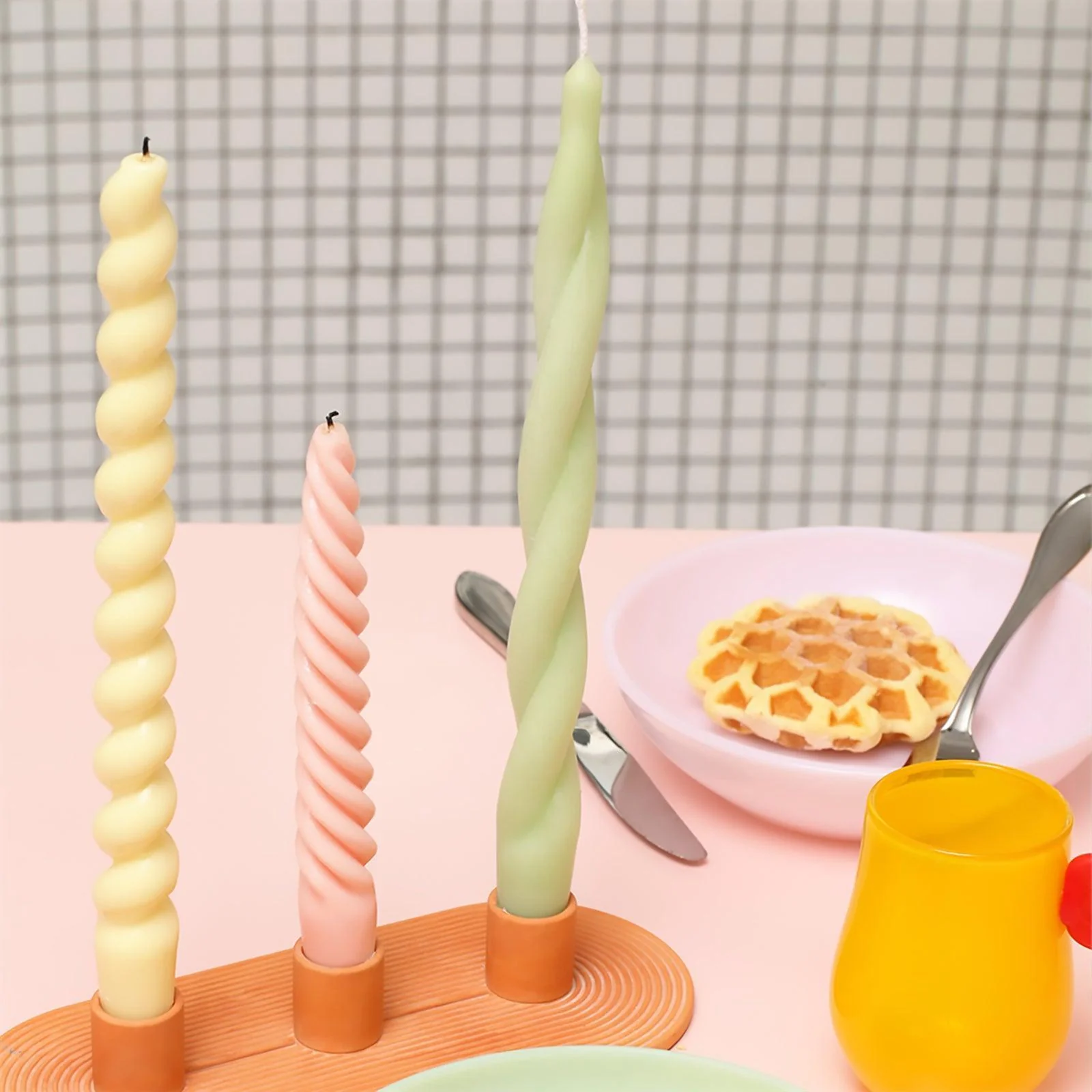 Thin Braided Spiral Taper Candle Silicone Mould - Image 6