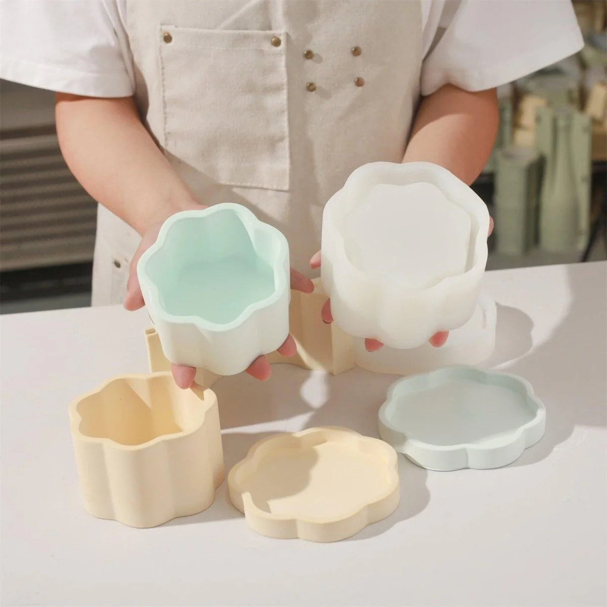 Mini Floral Column Storage Jar Silicone Mold - Image 3