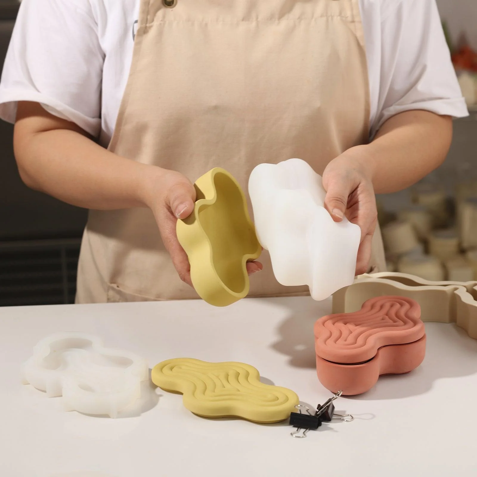 Wriggle Storage Box Silicone Mold - Image 2
